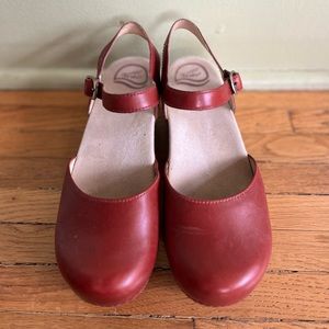 Dansko red leather heeled sandal, EU size 39